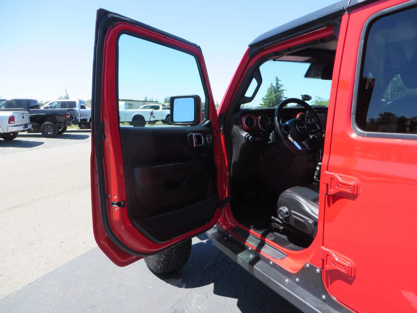 2019 Red /Black Jeep Wrangler Unlimited Rubicon (1C4HJXFN7KW) with an 2.0L L4 DOHC 16V TURBO engine, automatic transmission, located at 2630 Grass Valley Highway, Auburn, CA, 95603, (530) 508-5100, 38.937893, -121.095482 - Rubicon JL ready for all of your offroad adventures. This Jeep is sitting on a Rubicon Express lift kit, RE 2.5 Extreme series shocks, 17" Method bead grip wheels, 37" BFG KO2 tires, EVO front bumper, Warn winch, Road Armor rock slliders, and a HD Jeep spare tire carrier. - Photo#15